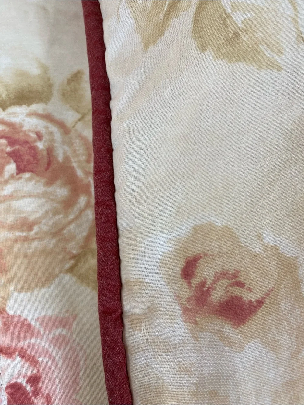 Wamsutta Cream Comforter with Rose Pink Floral Print Romantic